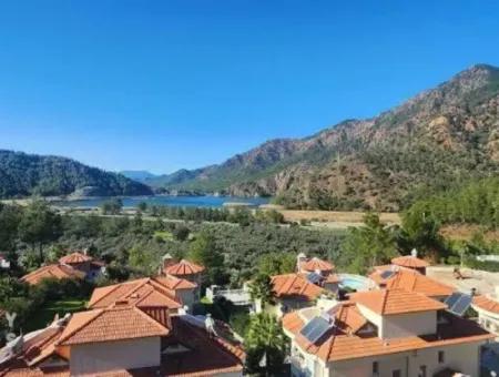 Blick Auf Den Muğla Dalamanda Dam 1.000 M2 Wohngebiet In Der Natur Zum Verkauf