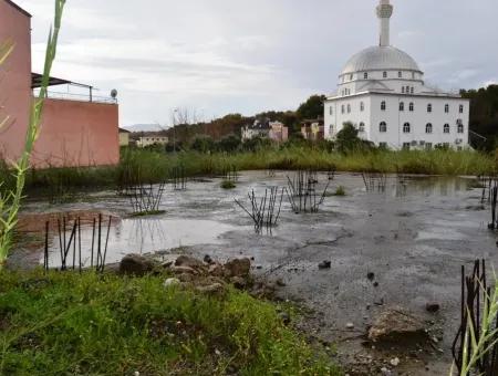 Null Auf Hundert-Prozent-Zonen Grundstücke Zum Verkauf In Dalaman Ist Von Der Hauptstraße Aus