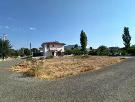 504 M2 Eckgrundstück Mit 250 M2 Baugenehmigung Zum Verkauf In Dalyan Okçular