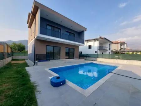 4 1 Freistehende Villa Mit Pool Zum Verkauf In Mugla Köyceğiz