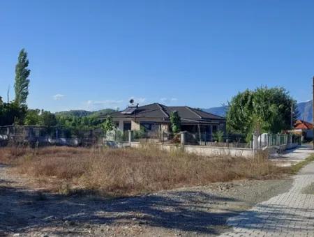 Zu Verkaufen In Köyceğiz Pappel, 80 M2 Baulizenz Bereit 1.200 M2 Zoniertes Land