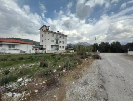 517M2 3-Stöckiges Zoniertes Grundstück Zum Verkauf In Ortaca Çaylı