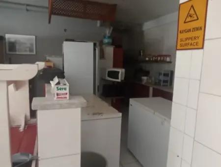 Türkunde Bereit Im Dalyan Center, Pide Pizza Restaurant Devren Rent