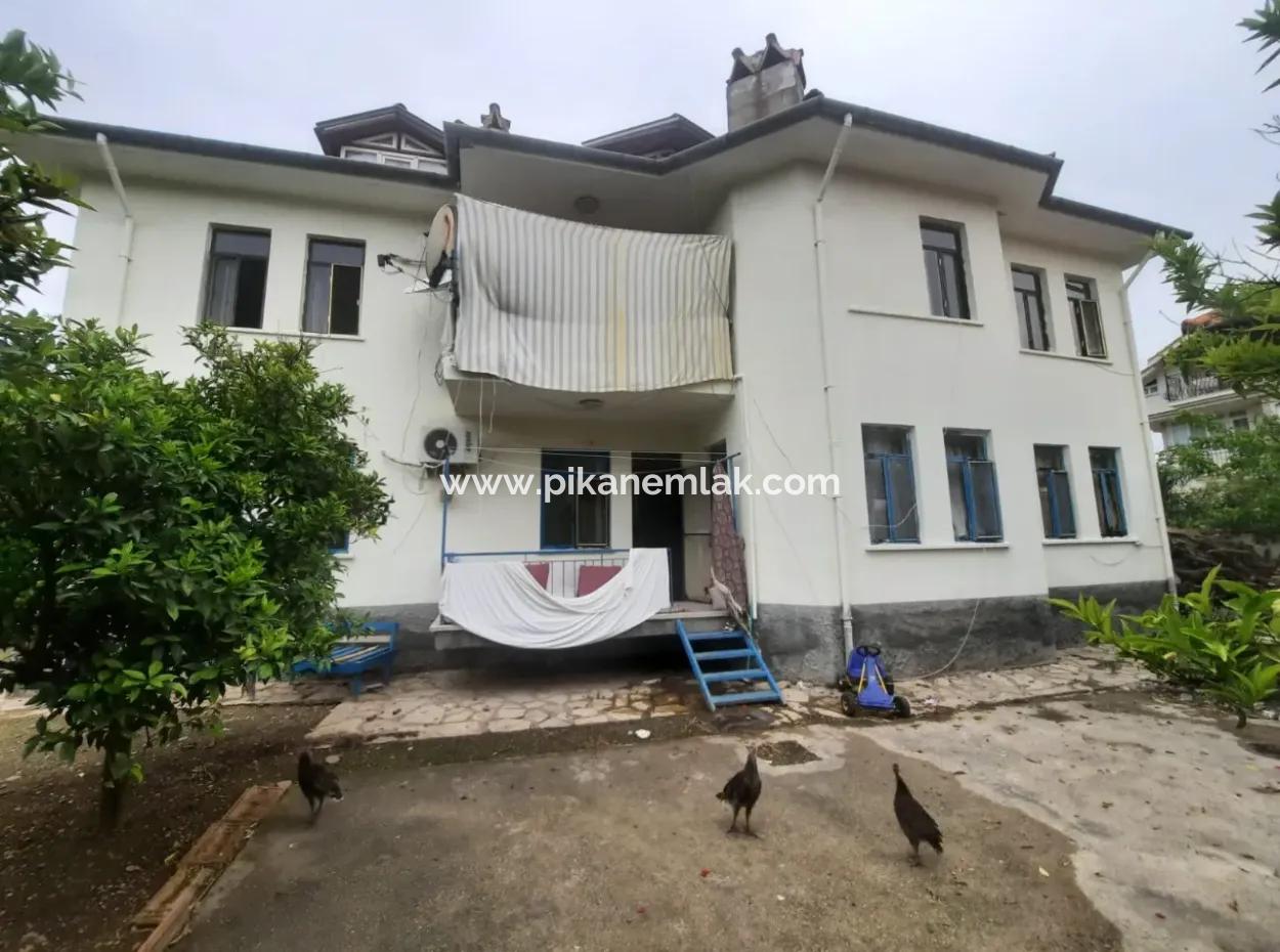 Detached Building With 1 1, 5 Apart On 1.000 M2 Land In Dalyan For Sale At Land Price