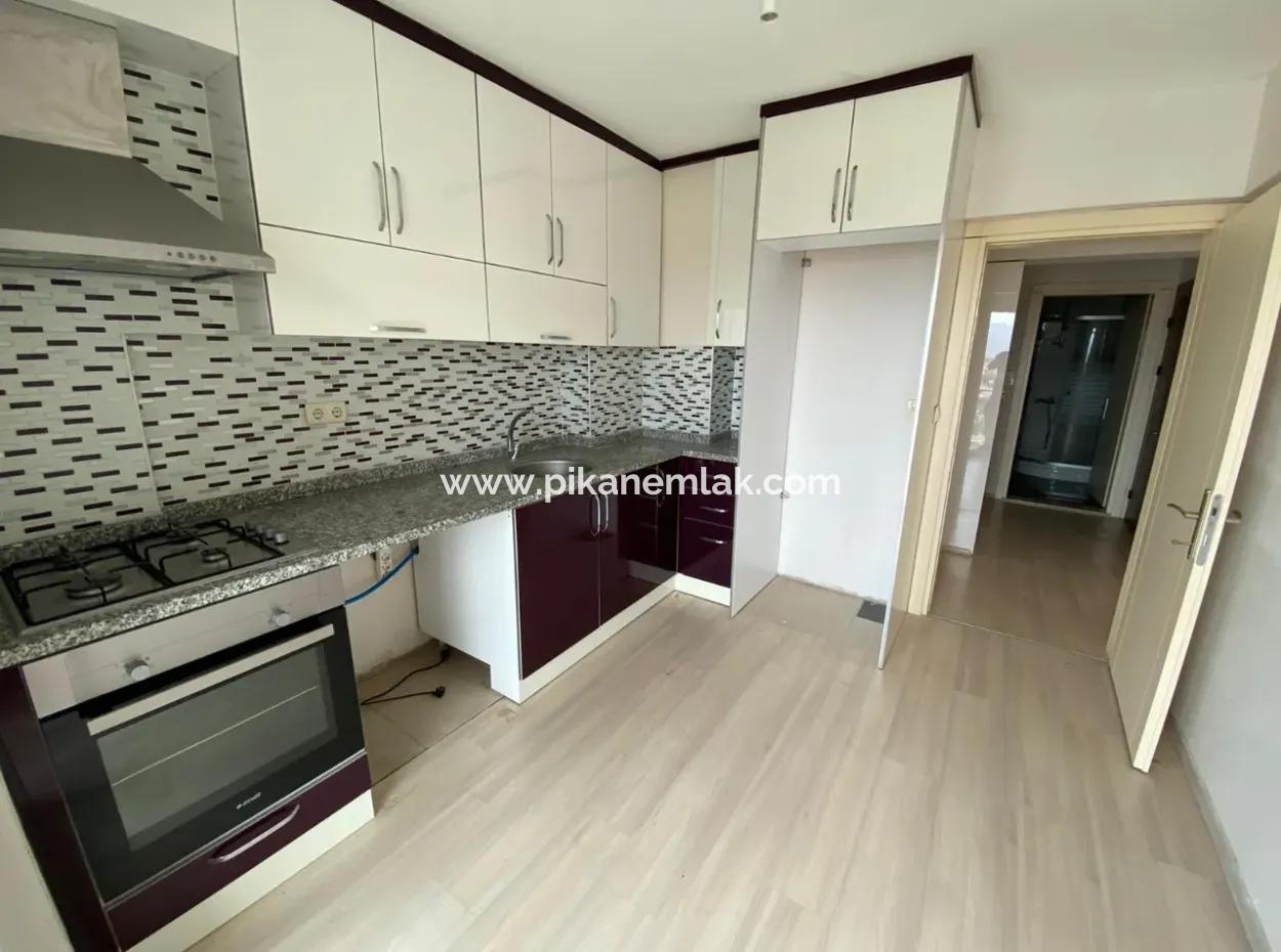 Mugla Ortaca Cumhuriyet Mah. 3 1 Closed Kitchen Apartment For Rent