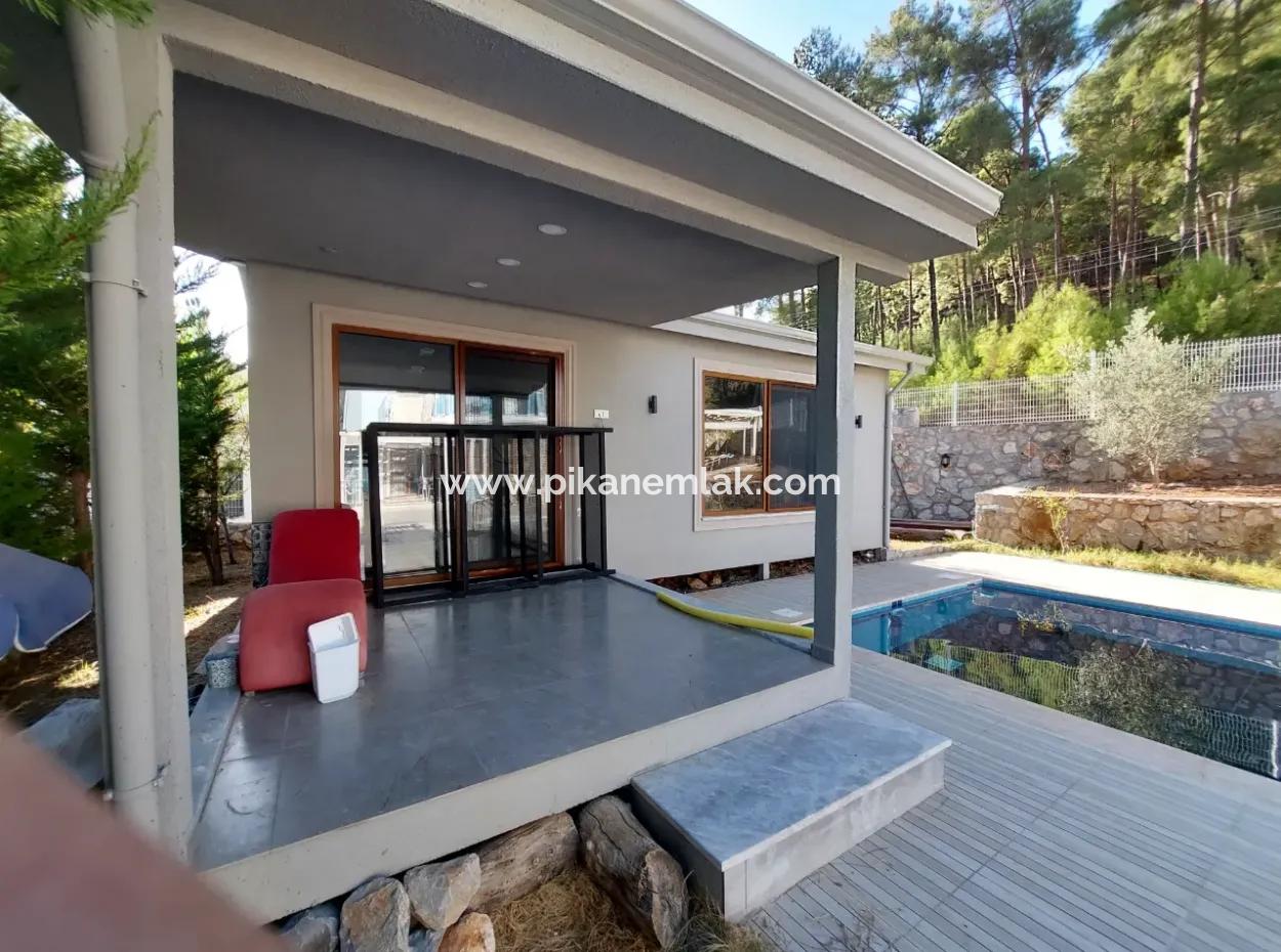 Detached Luxury Villa With Swimming Pool For Sale In Nature In Fethiye Üzümlü