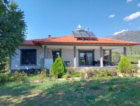 210 M2 Single Storey Well-Maintained House On 780 M2 Plot In Köyceğiz Yanida For Sale