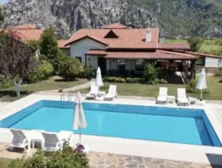 3 In 1 Villa In 1700 M2 Plot In Dalyan