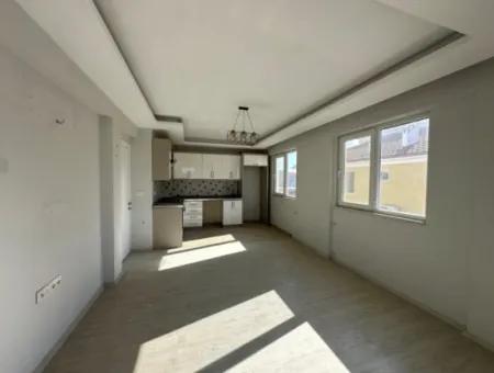 Ortaca Karaburunda 3Rd Floor 2 1 Apartment For Rent