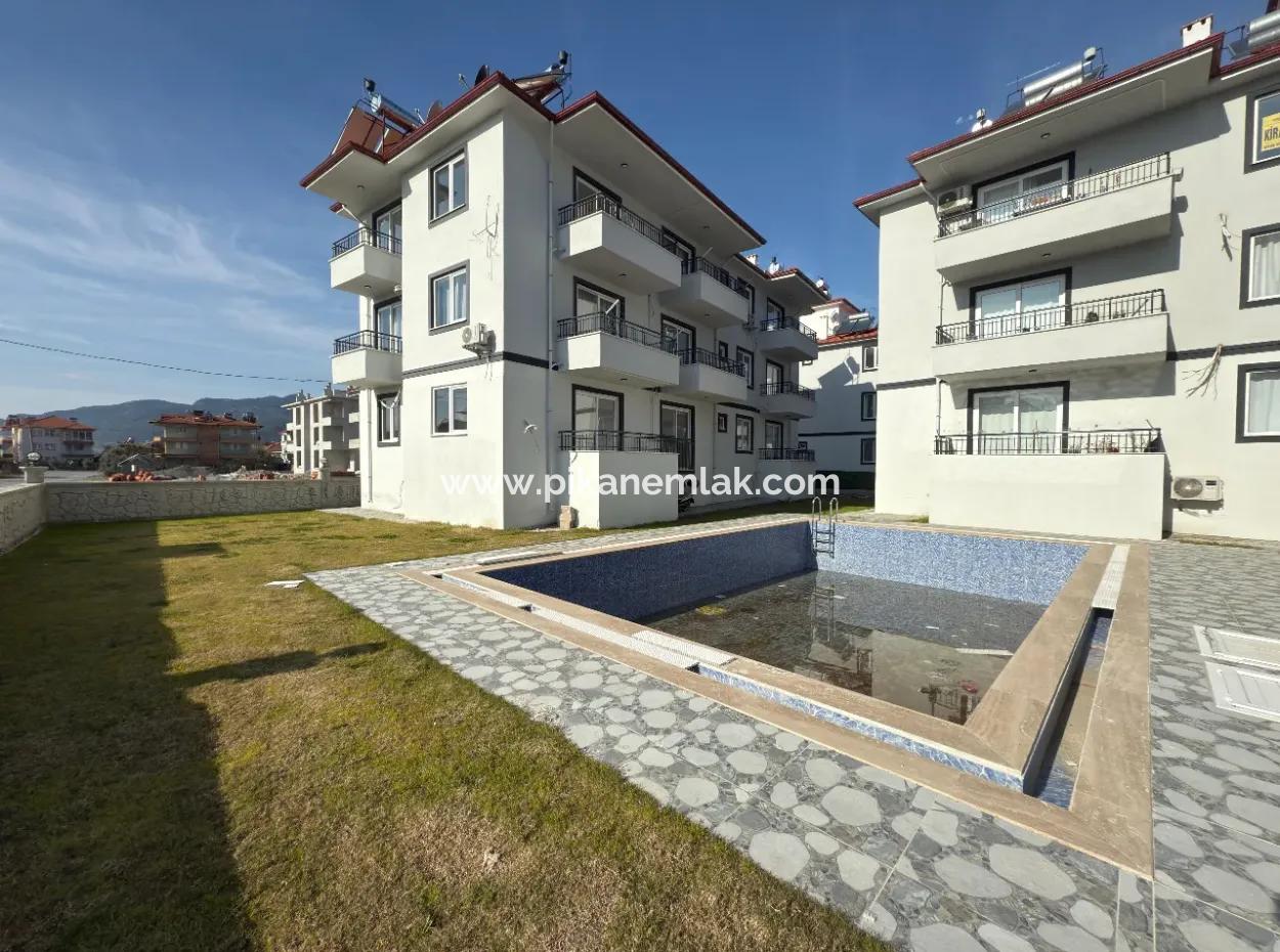 Ortaca Merkeze Yakın Havuzlu Sitede 1+1 Daire Kiralık