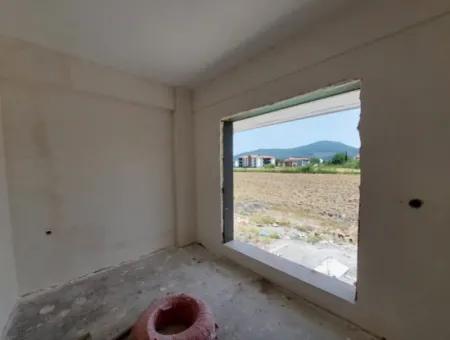 Dalamanda  1+1 , 55 M2  Daire Satılık