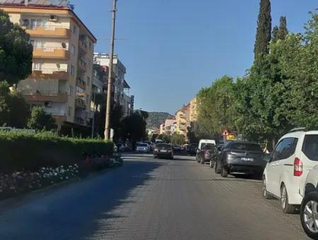 Ortaca Merkezde Köşebaşı 140+140 M2  Dükkan Satılık Veya Takas Olur