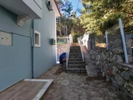 Fethiye Üzümlüde Doğa İçinde Satılık Yüzme Havuzlu Müstakil Lüks Villa