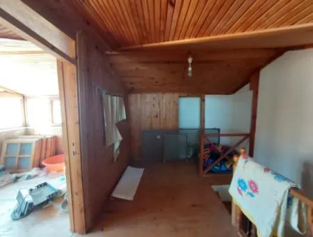 Muğla Dalyanda 142 M2 Arsada, 108 M2 4+1 Tripleks Satılık